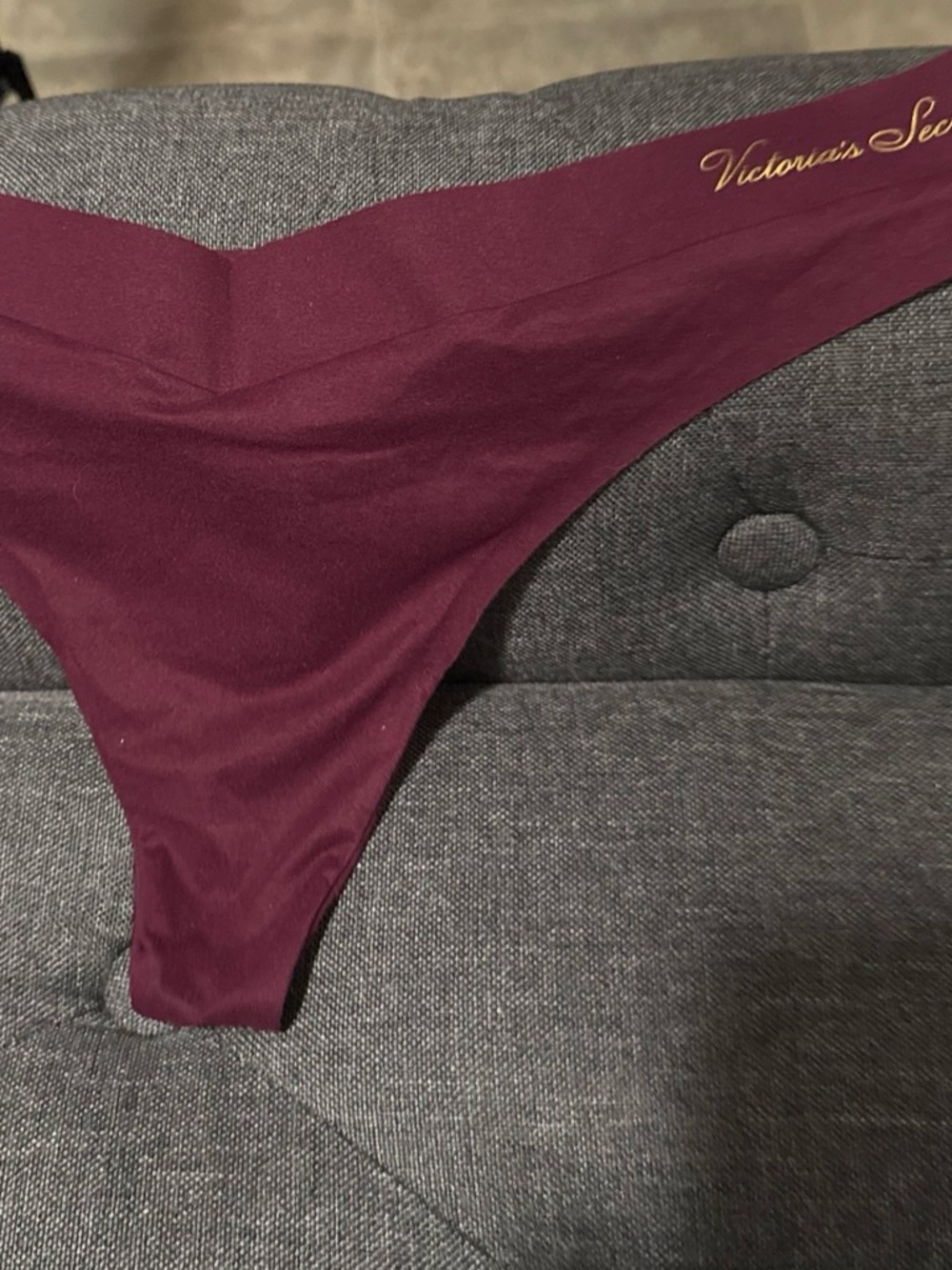 Victoria's Secret Incredible Thong - Burgundy